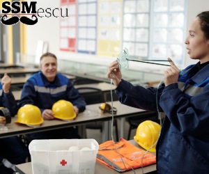 Experți SSM în instruirea angajaților